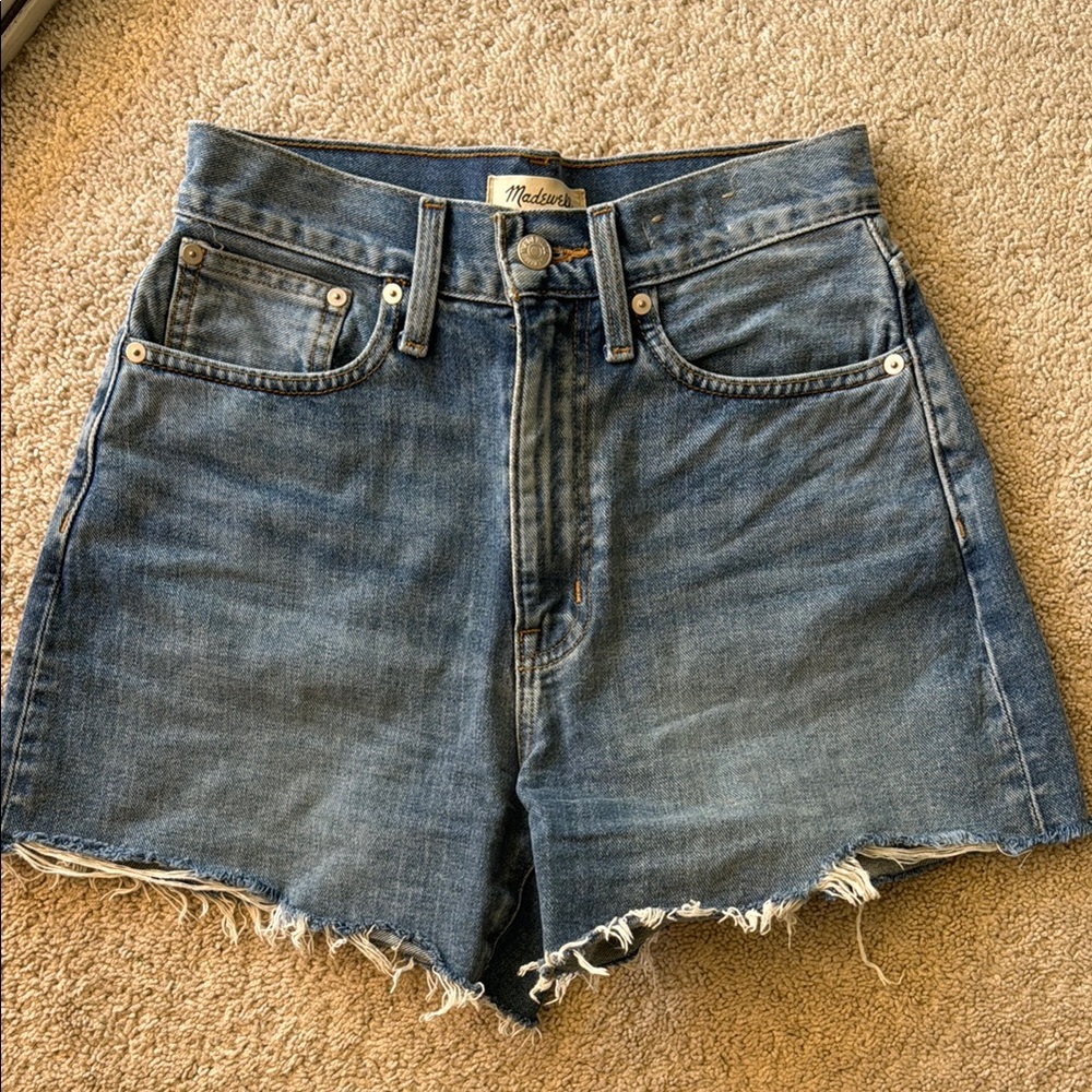 Madewell Mom Jean Shorts Distressed Cut-Off Style